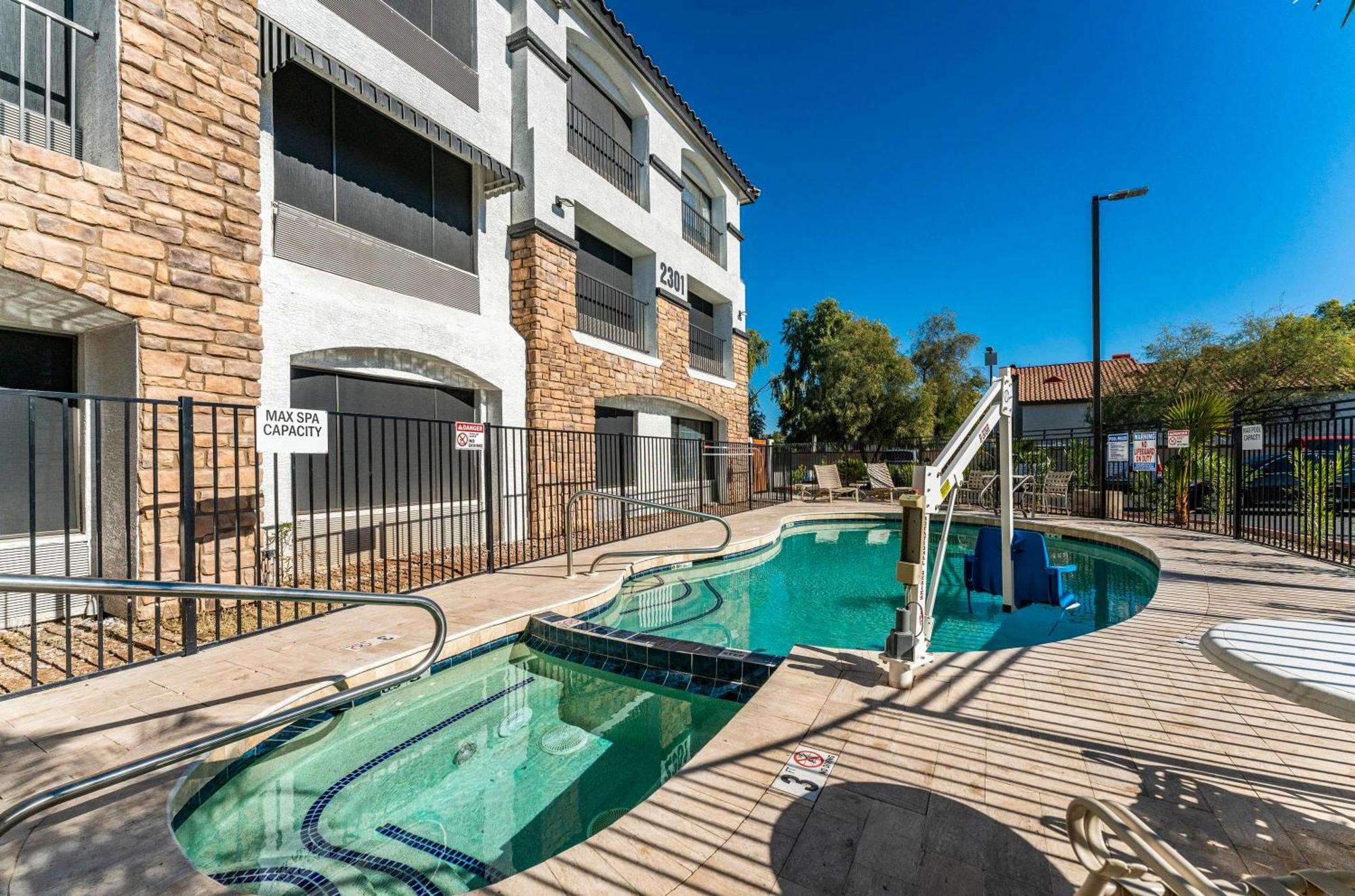 Tempe Corner Apartment Studio King Bed Exterior foto