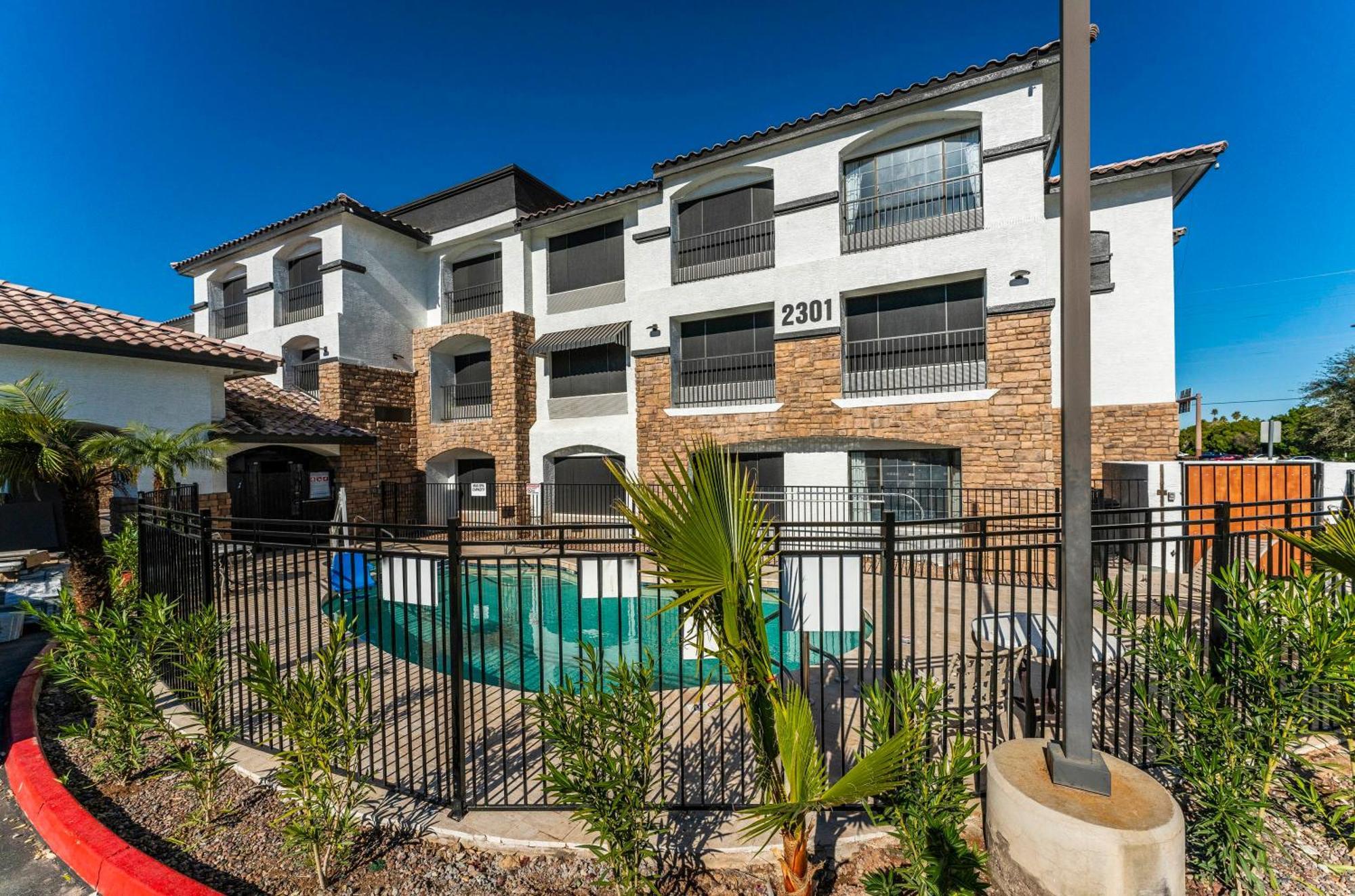 Tempe Corner Apartment Studio King Bed Exterior foto